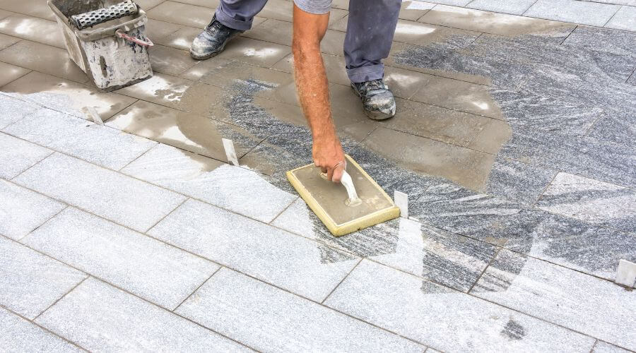 Professional gutter cleaning in Maryneal, TX